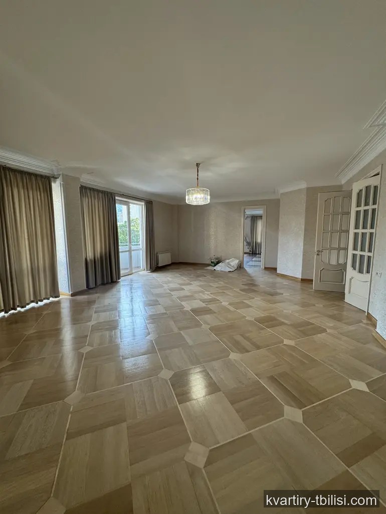 5-комнатная квартира на Сабуртало — 1 700 USD/мес | Tbilisi Homes
