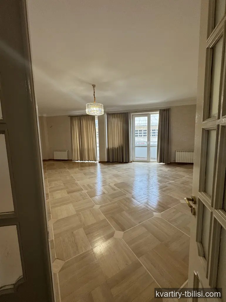 5-комнатная квартира на Сабуртало — 1 700 USD/мес | Tbilisi Homes