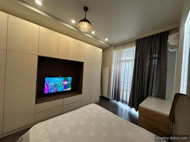 5-комнатная квартира на Сабуртало — 2 700 USD/мес | Tbilisi Homes