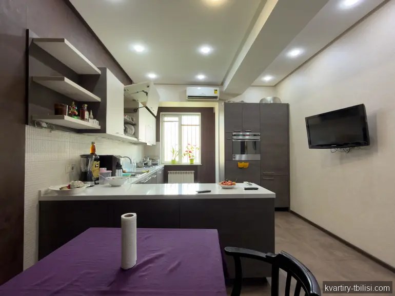 5-комнатная квартира на Сабуртало — 1 700 USD/мес | Tbilisi Homes