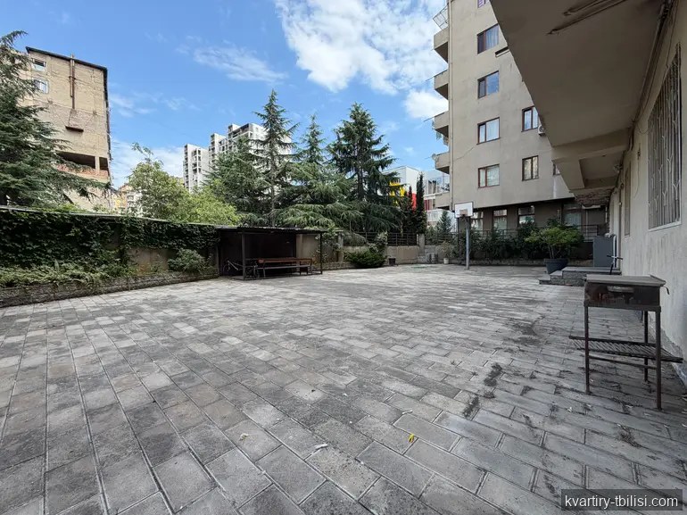 5-комнатная квартира на Сабуртало — 1 700 USD/мес | Tbilisi Homes