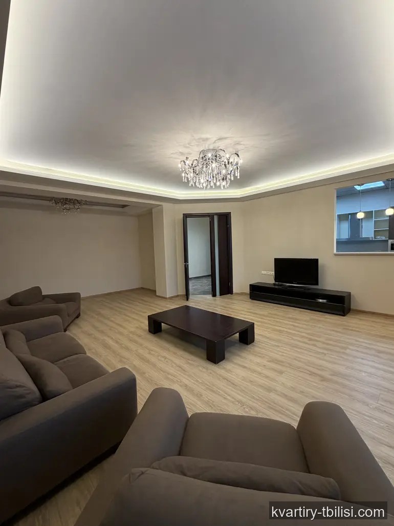 5-комнатная квартира на Сабуртало — 1 500 USD/мес | Tbilisi Homes