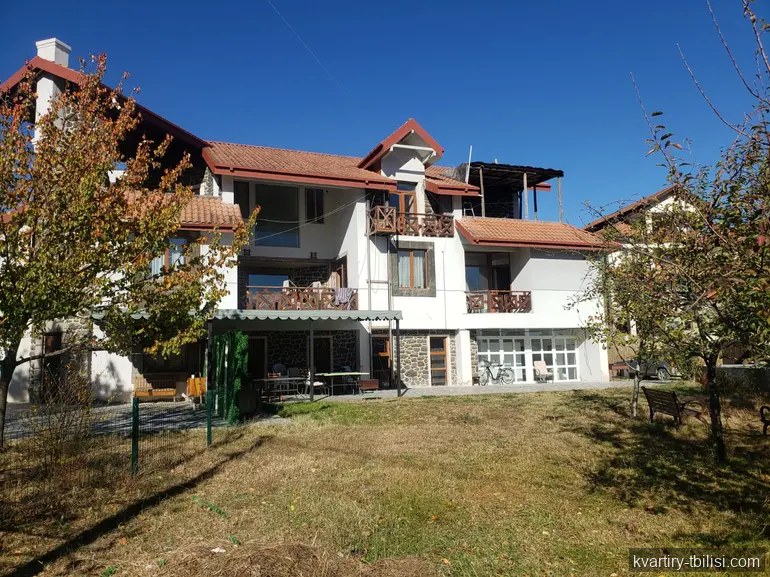 8-bedroom Apartment for rent in Saburtalo, Tbilisi, 225 sqm, floor 2/3 — 1 500 USD/month | Tbilisi Homes