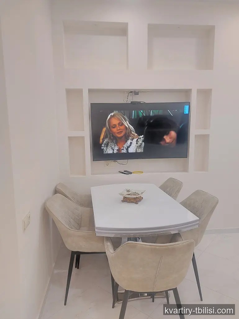 Трёхкомнатная квартира в Санзоне — 700 USD/мес | Tbilisi Homes