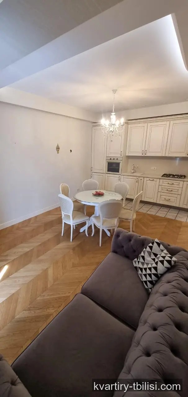 5-bedroom Apartment for rent in Sanzona, Tbilisi, 95 sqm, floor 7/9 — 800 USD/month | Tbilisi Homes