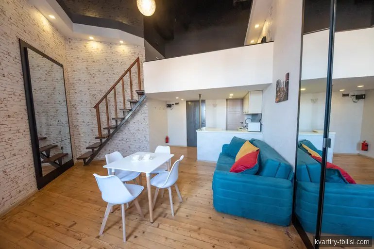 1-bedroom Apartment for rent in Sololaki, Tbilisi, 40 sqm, floor 2/5 — 600 USD/month | Tbilisi Homes