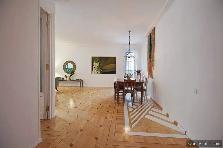 Двухкомнатная квартира в Сололаки — 1 200 USD/мес | Tbilisi Homes