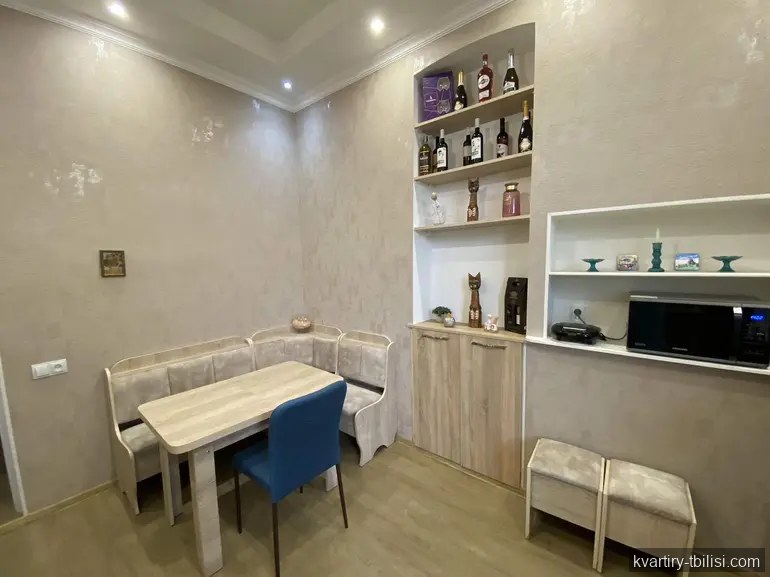 Двухкомнатная квартира в Сололаки — 650 USD/мес | Tbilisi Homes