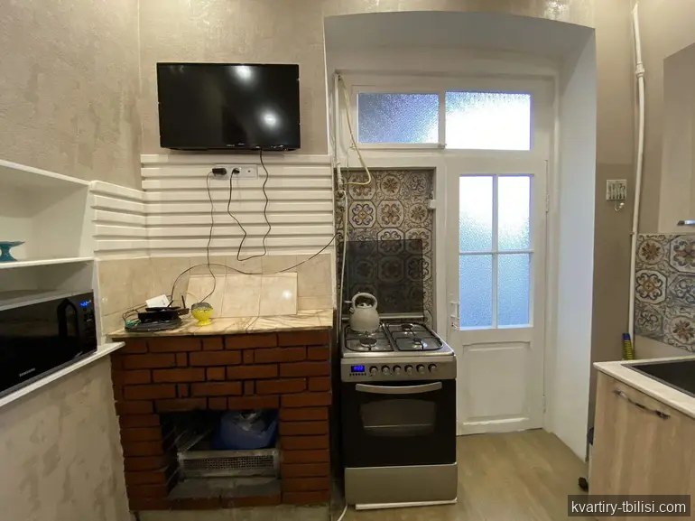 Двухкомнатная квартира в Сололаки — 650 USD/мес | Tbilisi Homes