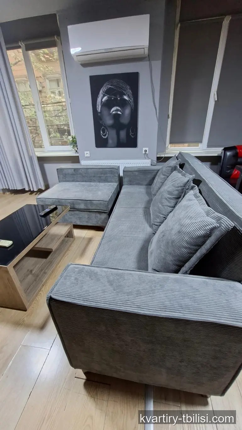2-bedroom Apartment for rent in Sololaki, Tbilisi, 49 sqm, floor 2/3 — 800 USD/month | Tbilisi Homes