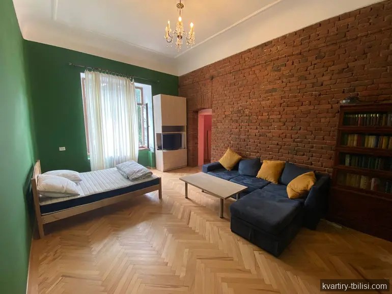 Двухкомнатная квартира в Сололаки — 450 USD/мес | Tbilisi Homes