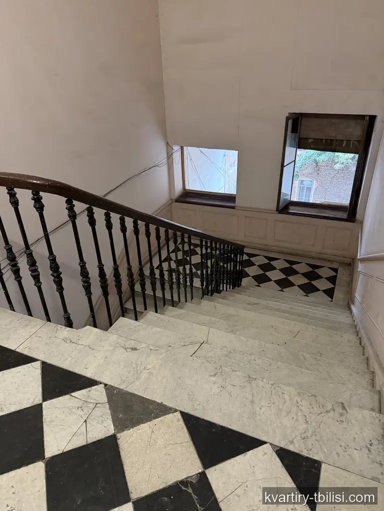 Двухкомнатная квартира в Сололаки — 900 USD/мес | Tbilisi Homes