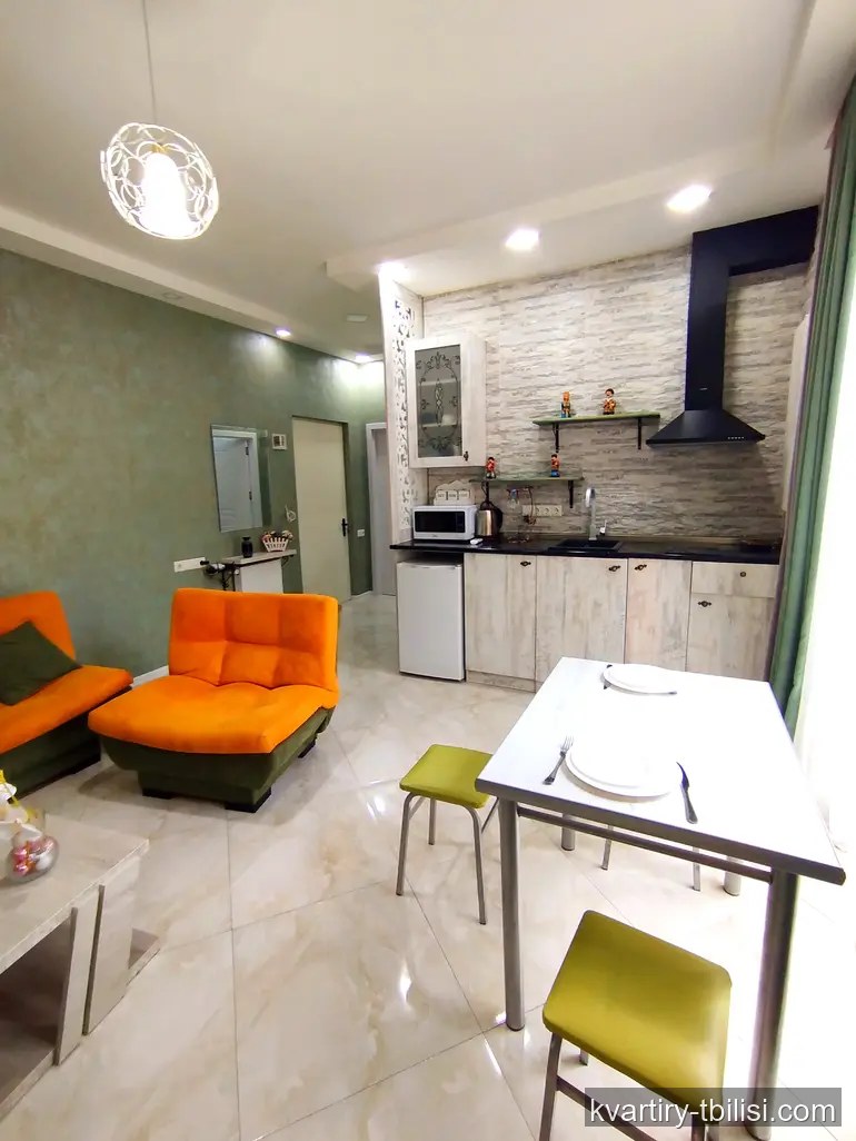 Двухкомнатная квартира в Сололаки — 850 USD/мес | Tbilisi Homes