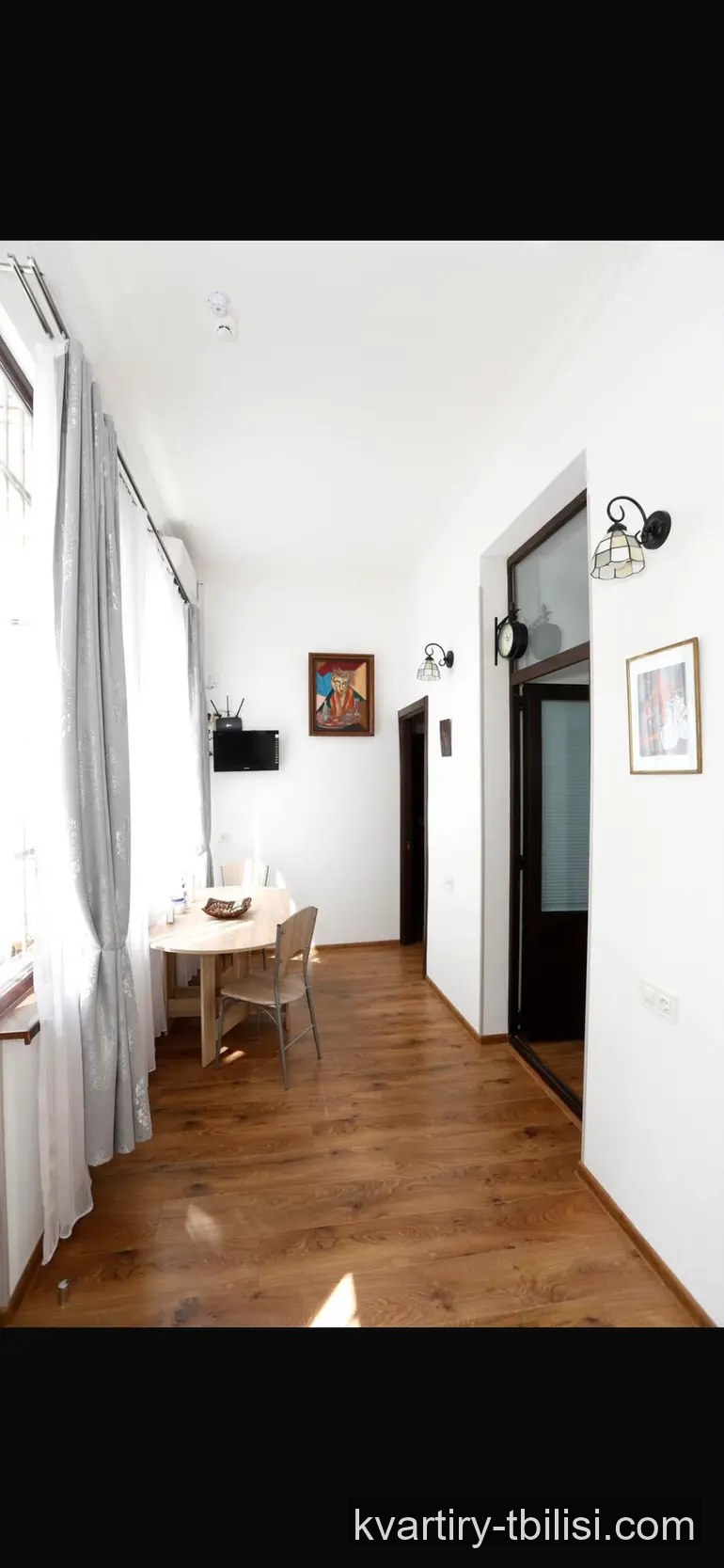 2-bedroom Apartment for rent in Sololaki, Tbilisi, 55 sqm, floor 1/4 — 700 USD/month | Tbilisi Homes