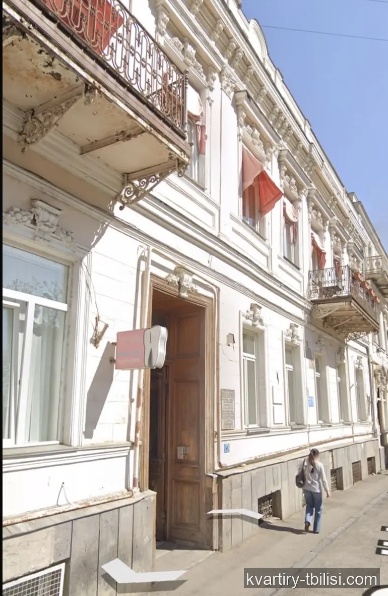 Трёхкомнатная квартира в Сололаки — 1 300 USD/мес | Tbilisi Homes
