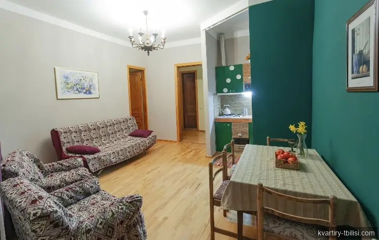 Трёхкомнатная квартира в Сололаки — 650 USD/мес | Tbilisi Homes
