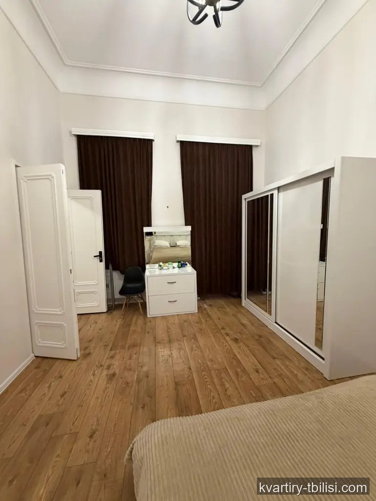 3-bedroom Apartment for rent in Sololaki, Tbilisi, 64 sqm, floor 2/3 — 800 USD/month | Tbilisi Homes