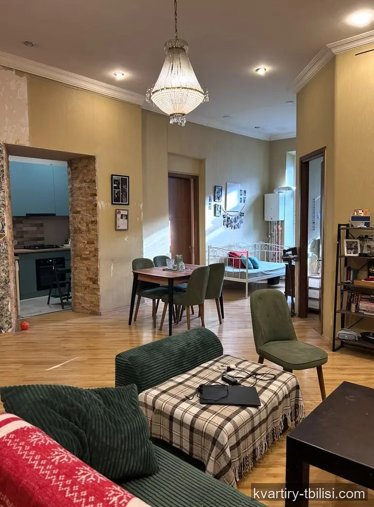3-bedroom Apartment for rent in Sololaki, Tbilisi, 80 sqm, floor 3/3 — 730 USD/month | Tbilisi Homes