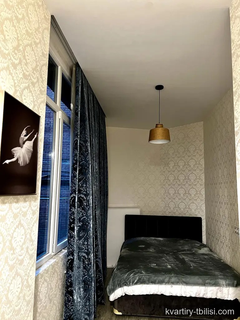 4-bedroom Apartment for rent in Sololaki, Tbilisi, 115 sqm, floor 2/4 — 606 USD/month | Tbilisi Homes