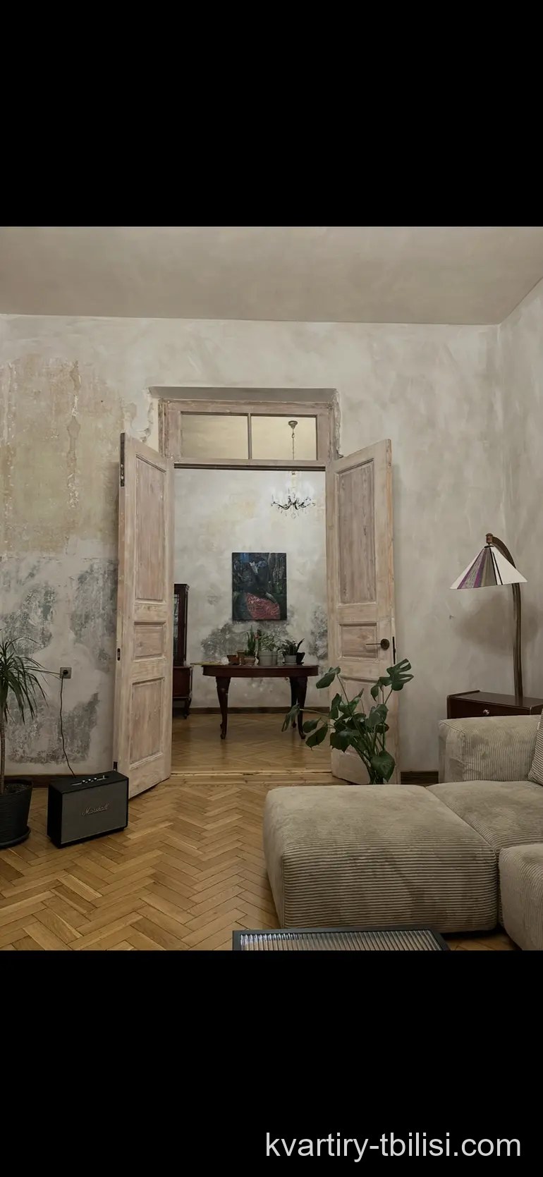 4-bedroom Apartment for rent in Sololaki, Tbilisi, 100 sqm, floor 3/3 — 1 800 USD/month | Tbilisi Homes