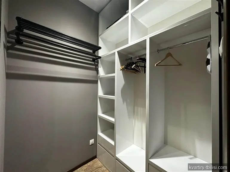 2-bedroom Apartment for rent in Vake, Tbilisi, 80 sqm, floor 7/9 — 1 300 USD/month | Tbilisi Homes