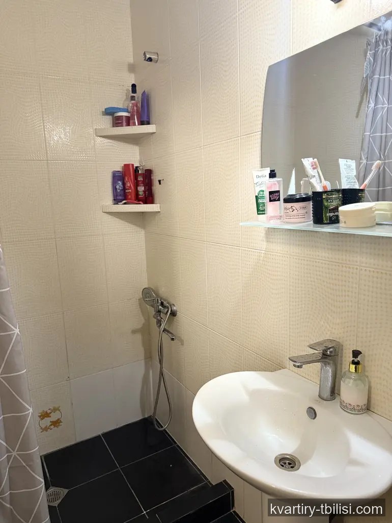 2-bedroom Apartment for rent in Vake, Tbilisi, 40 sqm, floor 1/18 — 536 USD/month | Tbilisi Homes