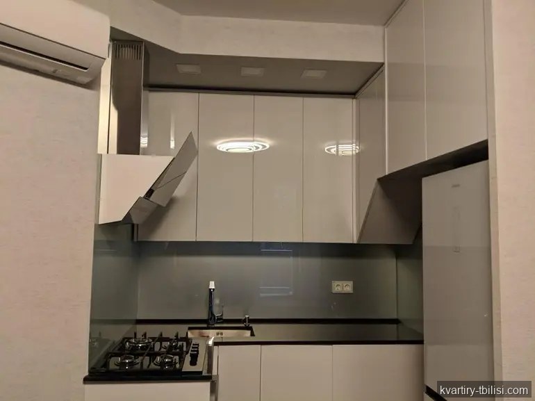 2-bedroom Apartment for rent in Vake, Tbilisi, 50 sqm, floor 3/16 — 900 USD/month | Tbilisi Homes