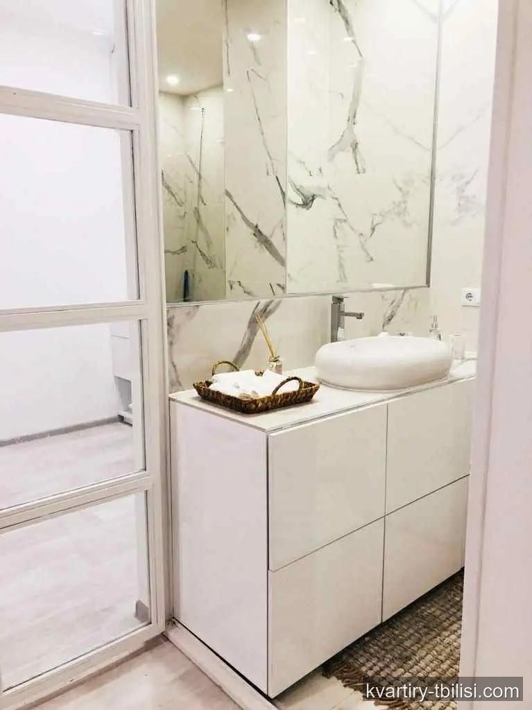 2-bedroom Apartment for rent in Vake, Tbilisi, 130 sqm, floor 6/6 — 1 800 USD/month | Tbilisi Homes