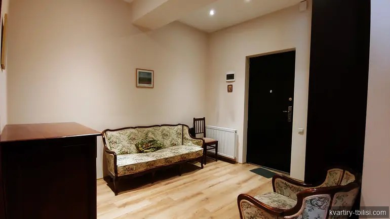 Двухкомнатная квартира в Ваке — 1 000 USD/мес | Tbilisi Homes