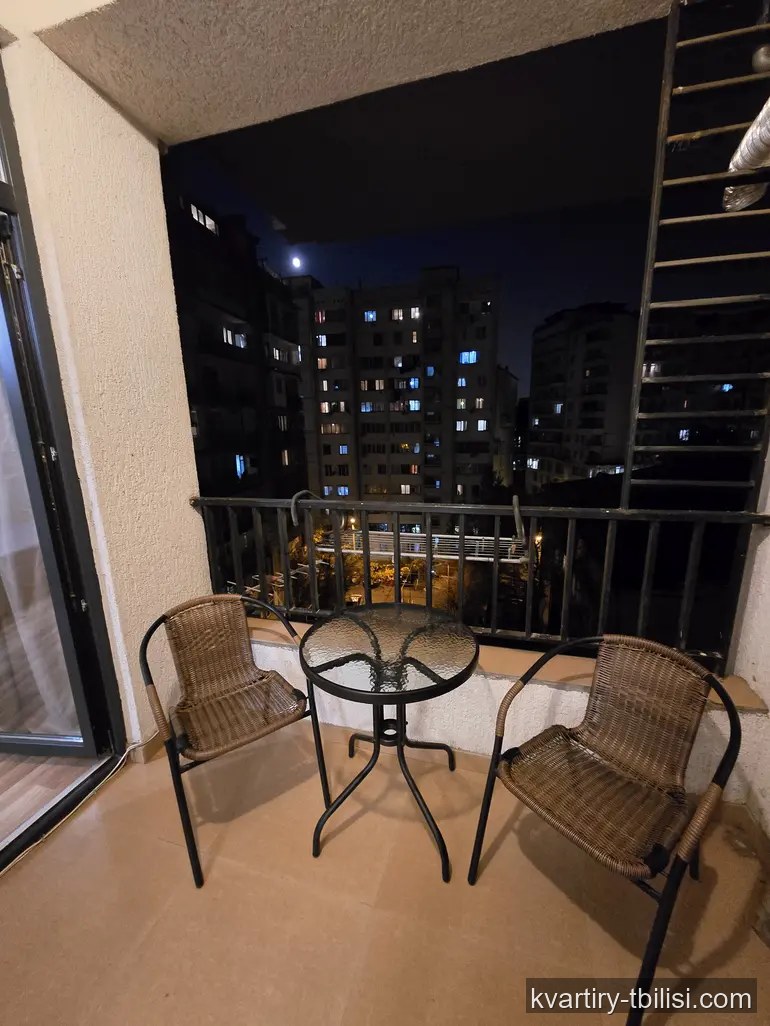 2-bedroom Apartment for rent in Vake, Tbilisi, 55 sqm, floor 4/18 — 700 USD/month | Tbilisi Homes