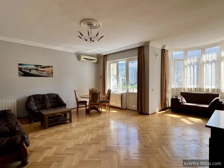 2-bedroom Apartment for rent in Vake, Tbilisi, 90 sqm, floor 8/9 — 800 USD/month | Tbilisi Homes
