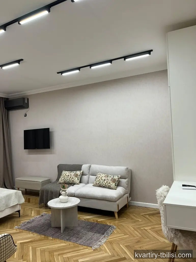 2-bedroom Apartment for rent in Vake, Tbilisi, 45 sqm, floor 3/5 — 1 000 USD/month | Tbilisi Homes