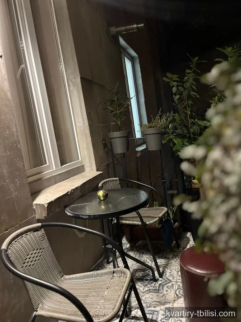 2-bedroom Apartment for rent in Vake, Tbilisi, 45 sqm, floor 3/5 — 1 000 USD/month | Tbilisi Homes
