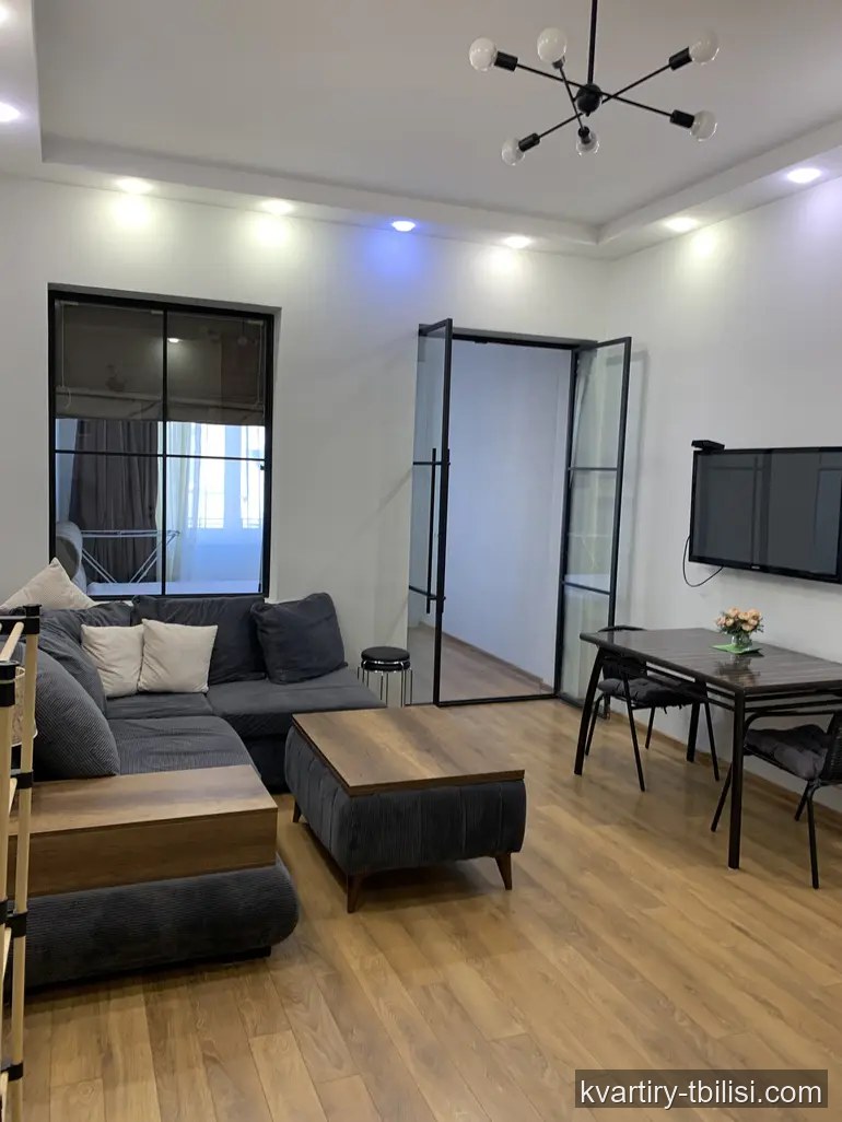 2-bedroom Apartment for rent in Vake, Tbilisi, 40 sqm, floor 3/6 — 800 USD/month | Tbilisi Homes