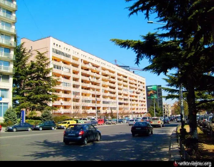 2-bedroom Apartment for rent in Vake, Tbilisi, 75 sqm, floor 2/8 — 900 USD/month | Tbilisi Homes
