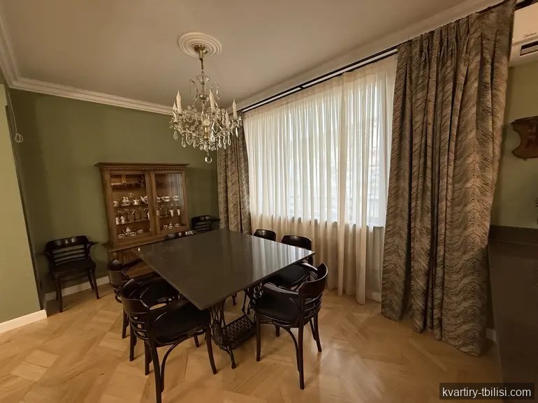 Трёхкомнатная квартира в Ваке — 2 000 USD/мес | Tbilisi Homes