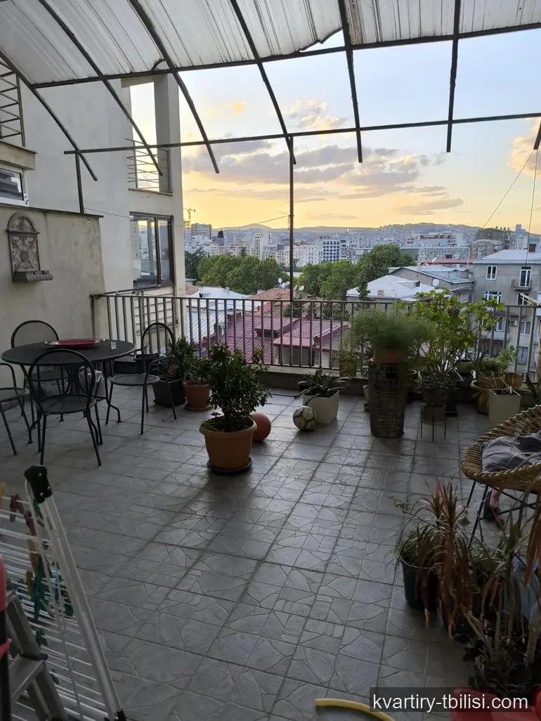 Трёхкомнатная квартира в Ваке — 1 000 USD/мес | Tbilisi Homes