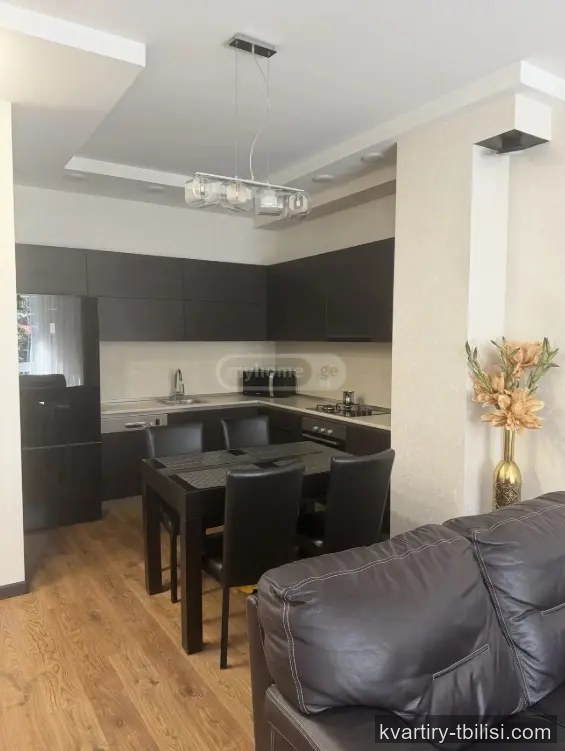 Трёхкомнатная квартира в Ваке — 1 100 USD/мес | Tbilisi Homes