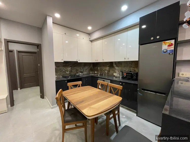 3-bedroom Apartment for rent in Vake, Tbilisi, 100 sqm, floor 16/23 — 1 200 USD/month | Tbilisi Homes