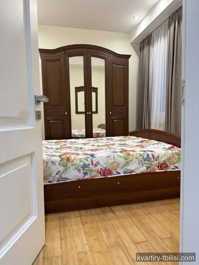 Трёхкомнатная квартира в Ваке — 1 100 USD/мес | Tbilisi Homes