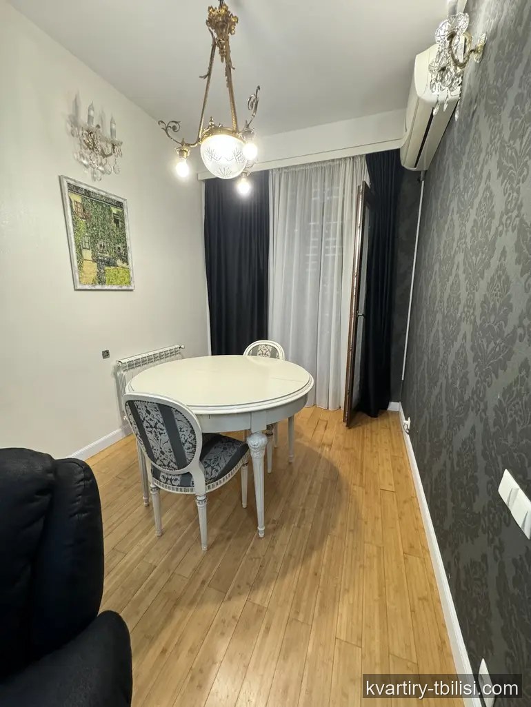 Трёхкомнатная квартира в Ваке — 1 100 USD/мес | Tbilisi Homes