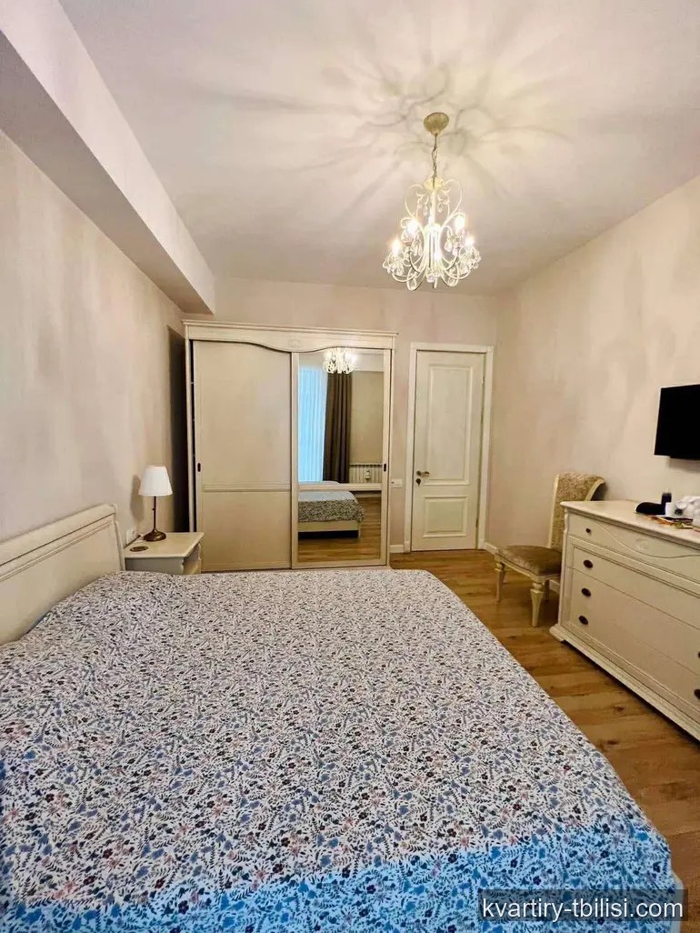 Трёхкомнатная квартира в Ваке — 1 500 USD/мес | Tbilisi Homes