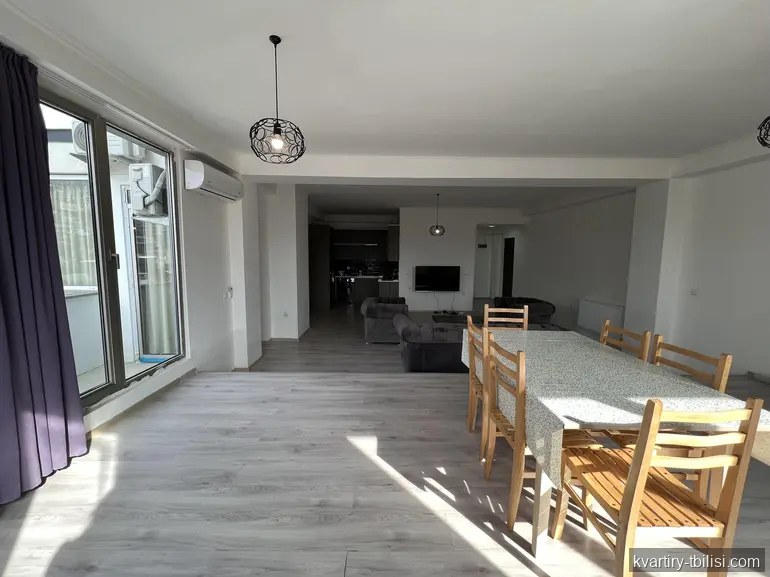 Трёхкомнатная квартира в Ваке — 800 USD/мес | Tbilisi Homes
