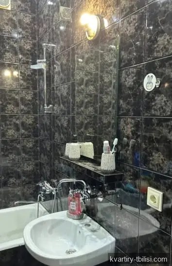 3-bedroom Apartment for rent in Vake, Tbilisi, 150 sqm, floor 6/8 — 1 200 USD/month | Tbilisi Homes