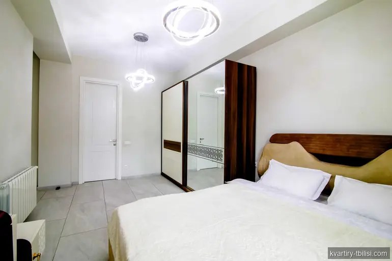 Трёхкомнатная квартира в Ваке — 2 700 USD/мес | Tbilisi Homes