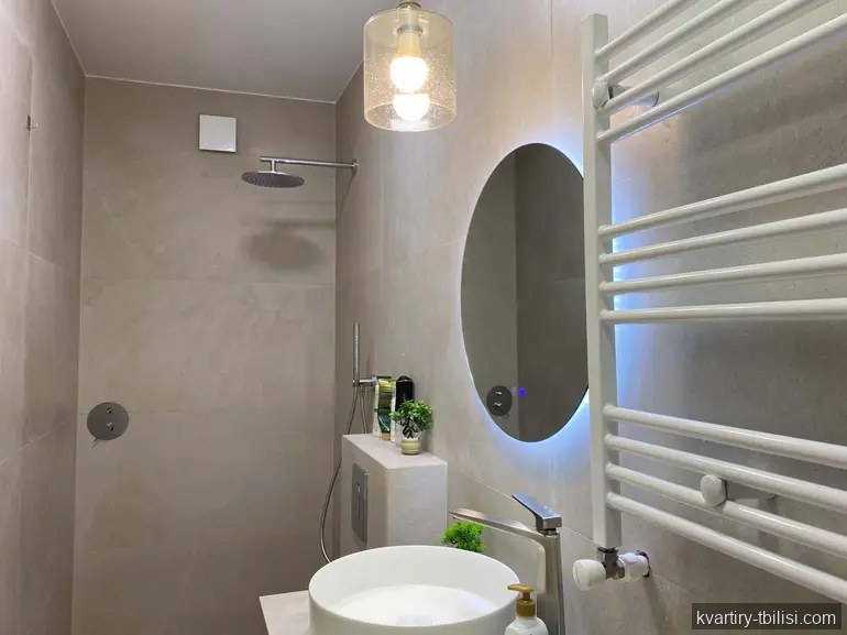 Трёхкомнатная квартира в Ваке — 900 USD/мес | Tbilisi Homes