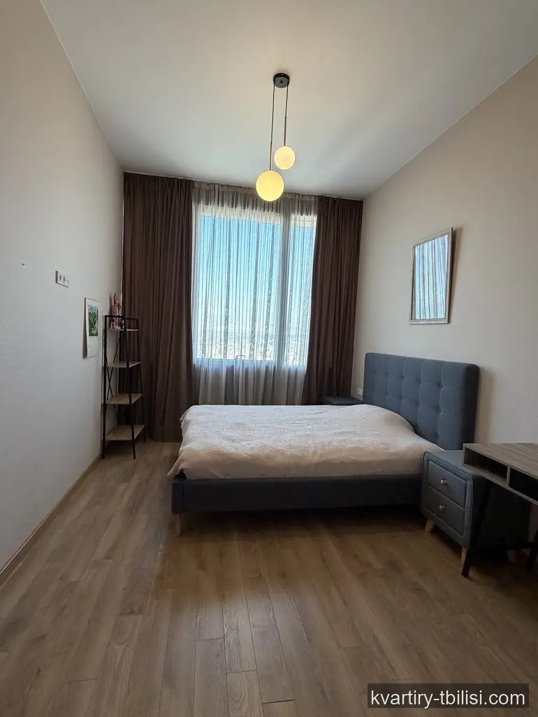 3-bedroom Apartment for rent in Vake, Tbilisi, 70 sqm, floor 27/37 — 2 100 USD/month | Tbilisi Homes