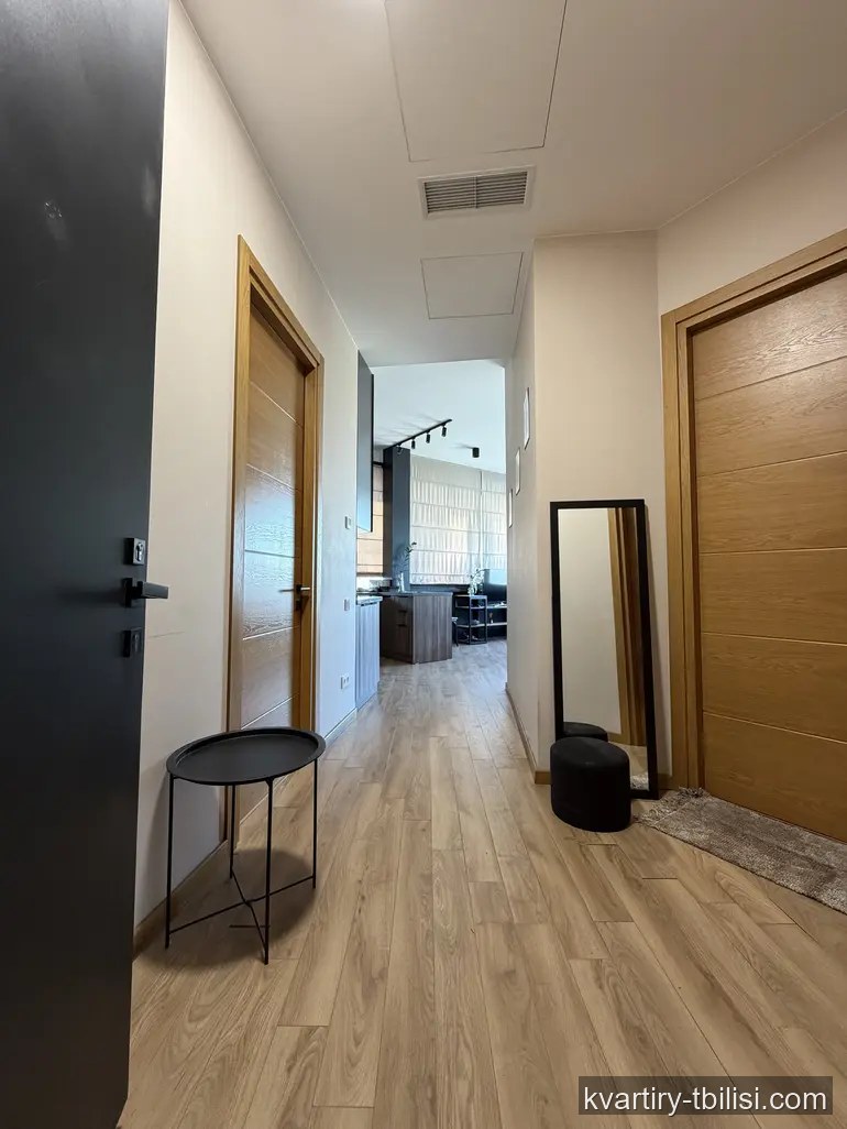 3-bedroom Apartment for rent in Vake, Tbilisi, 70 sqm, floor 27/37 — 2 100 USD/month | Tbilisi Homes