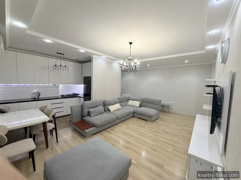 3-bedroom Apartment for rent in Vake, Tbilisi, 90 sqm, floor 7/8 — 1 500 USD/month | Tbilisi Homes
