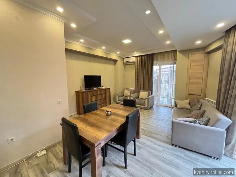 Трёхкомнатная квартира в Ваке — 1 300 USD/мес | Tbilisi Homes